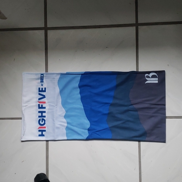 Unique "High Five, Breck" ski buff, double sided - Picture 2 of 10